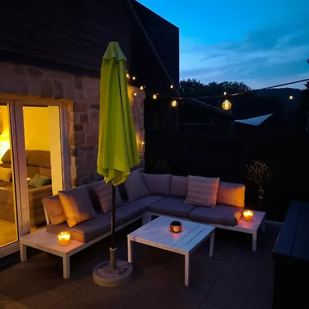 Moderne A Proximite Des 7 Meuses Lejlighed Profondeville