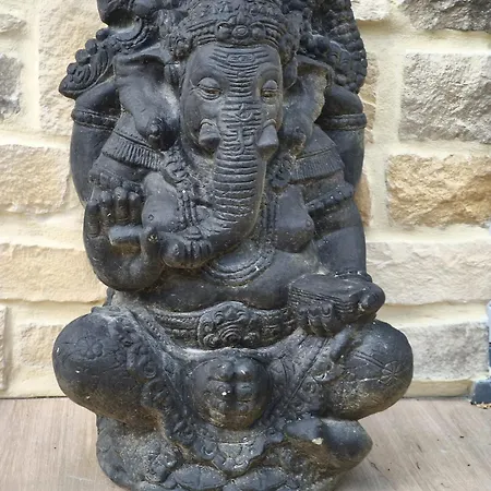 Daire Moderne A Proximite Des 7 Meuses