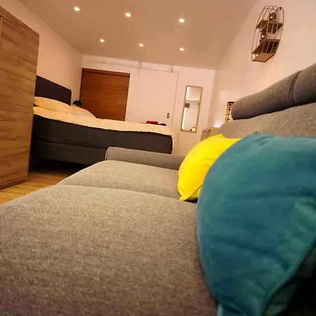 Moderne A Proximite Des 7 Meuses Apartment Profondeville